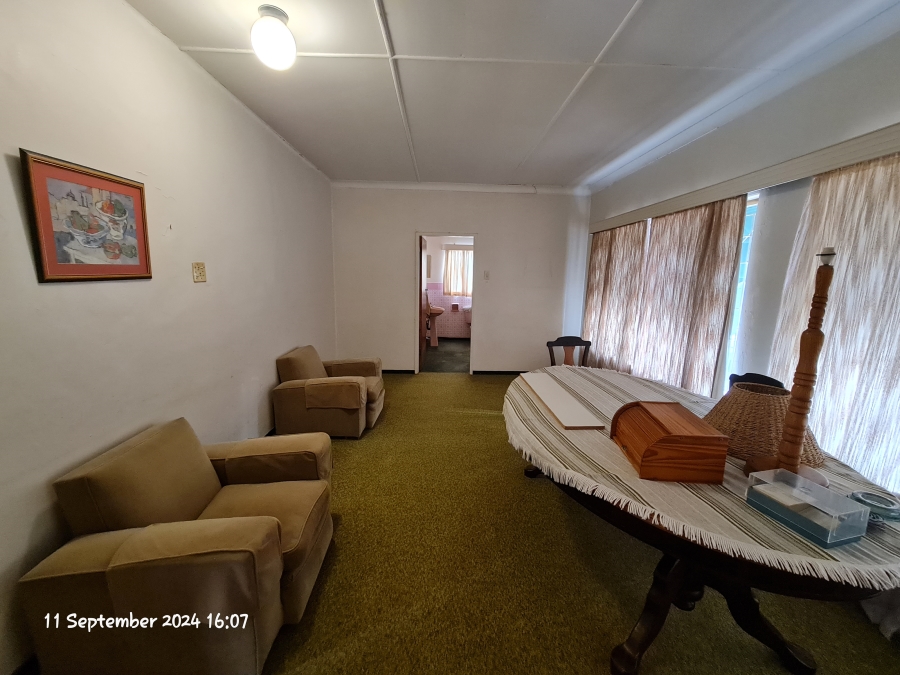 6 Bedroom Property for Sale in Senekal Free State